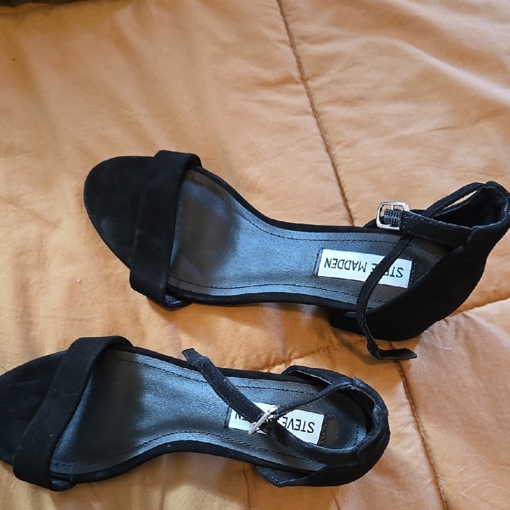 Steve Madden Elegant Black Heels